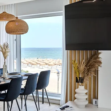 Absolute Sea View - Infinity Pool&spa&ev Friendly Apartment