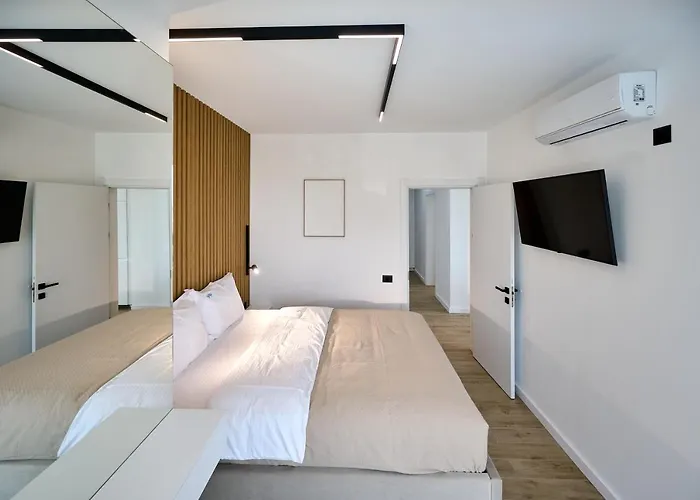 Absolute Sea View - Infinity Pool&spa&ev Friendly * Mamaia