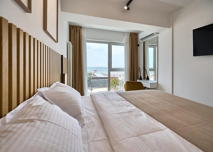 Absolute Sea View - Infinity Pool&spa&ev Friendly Mamaia